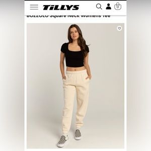 Tilly’s BOZZOLO square neck tee